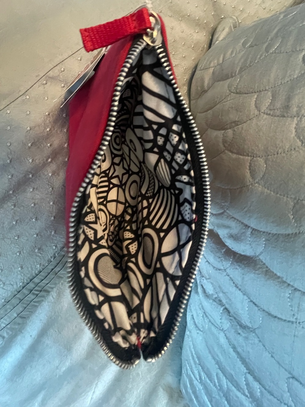 NWT Kiehl's Red Canvas Zip Cosmetic Bag Limited Edition by artists Craig & Karl - Picture 3 of 8